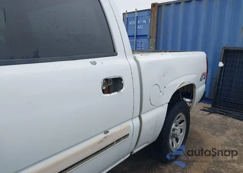 2006 Chevrolet Silverado 1500 Lt1 z USA, uszkodzony, nr VIN 2GCEK13T161187807